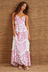 Roze patchwork maxi jurk met bloemenprint en kanten details