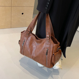 Detail van Hoogwaardige Vegan Leren Textuur – Savannah Luxe Schoudertas
