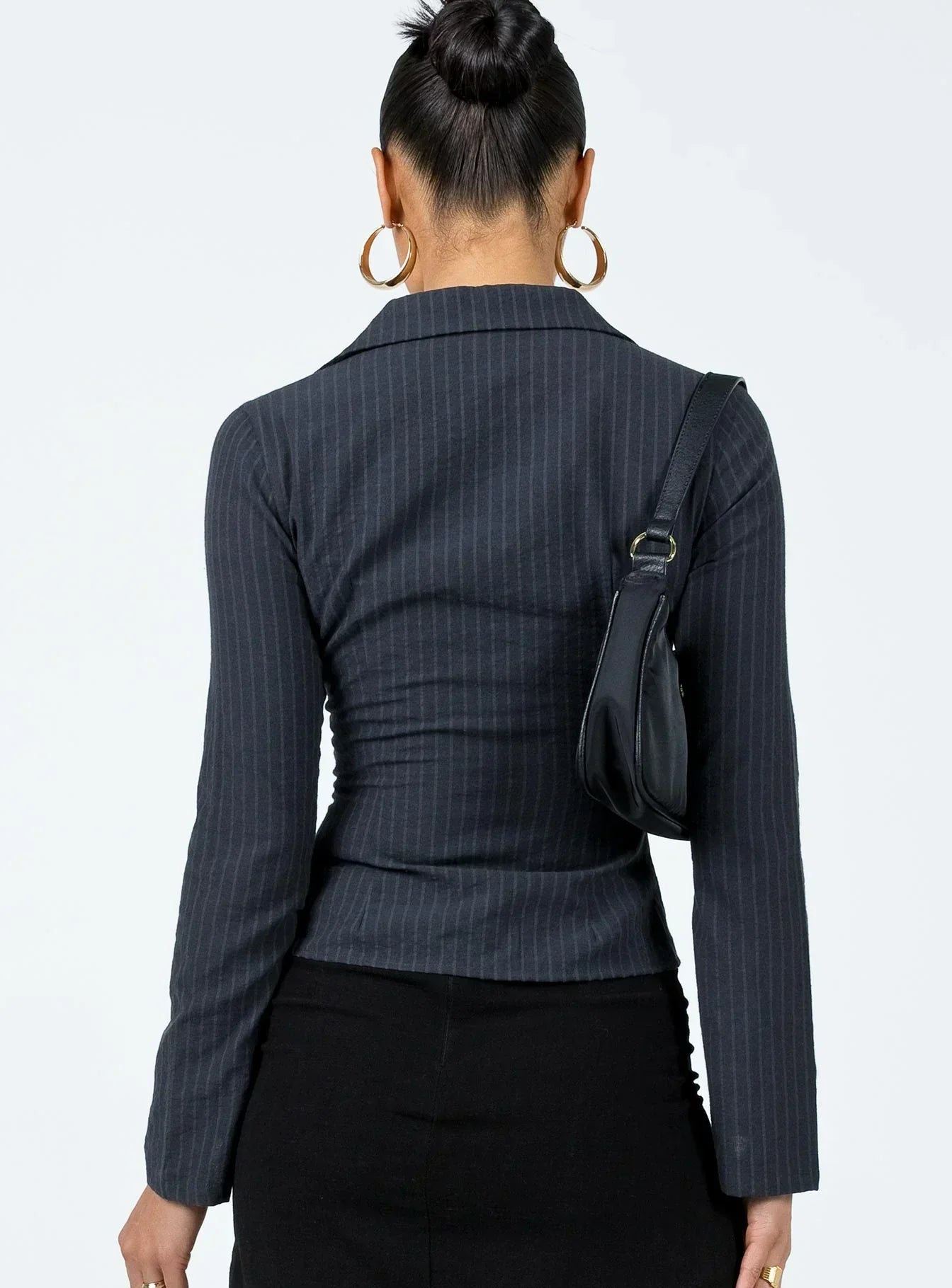 vespera pinstripe blouse onyx black rugaanzicht