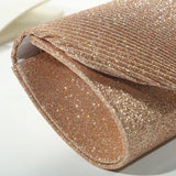 Aurora Charm Clutch in zwart – elegante clutch met glitterdetails.